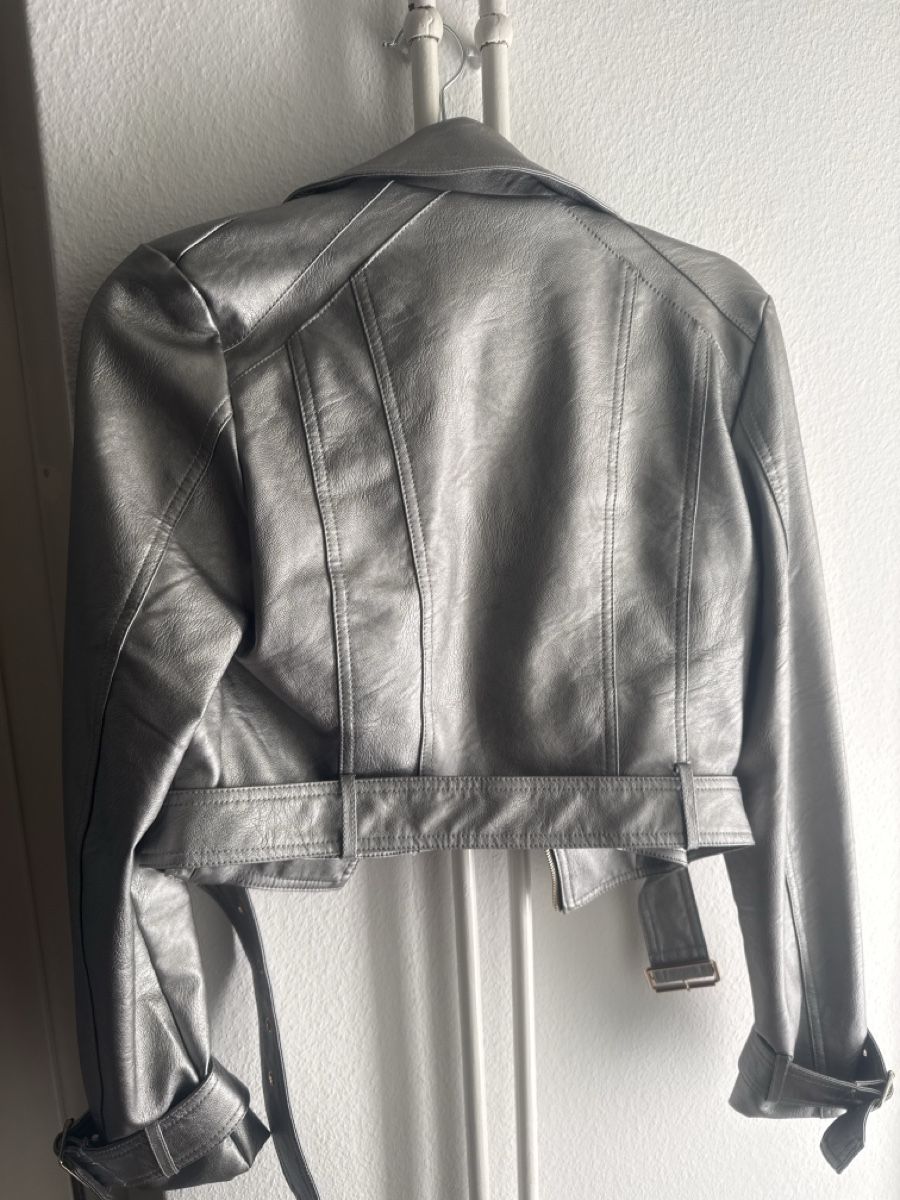 Giacche: Jacke Silber  – Nuovo (secondo la descrizione) da Emmenbrücke venduto da Vedri90_ 1