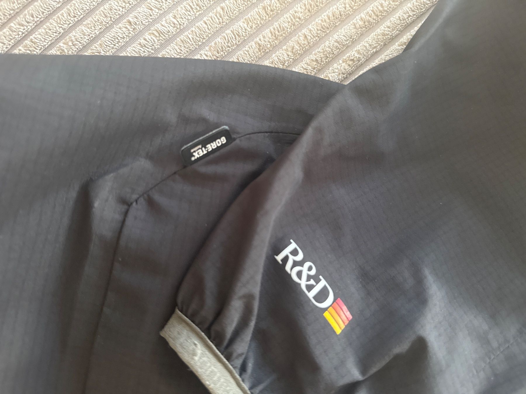 Peak Performance Giacche: Peak Performance Jacke – Usato da Au ZH venduto da flo_b2cl 4