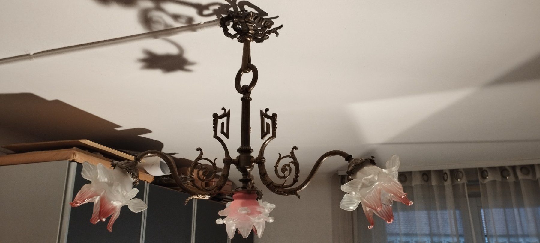Lampadari & plafoniere: Lustre ancien en bronze . – Usato da Praz (Vully) venduto da pikuluka1