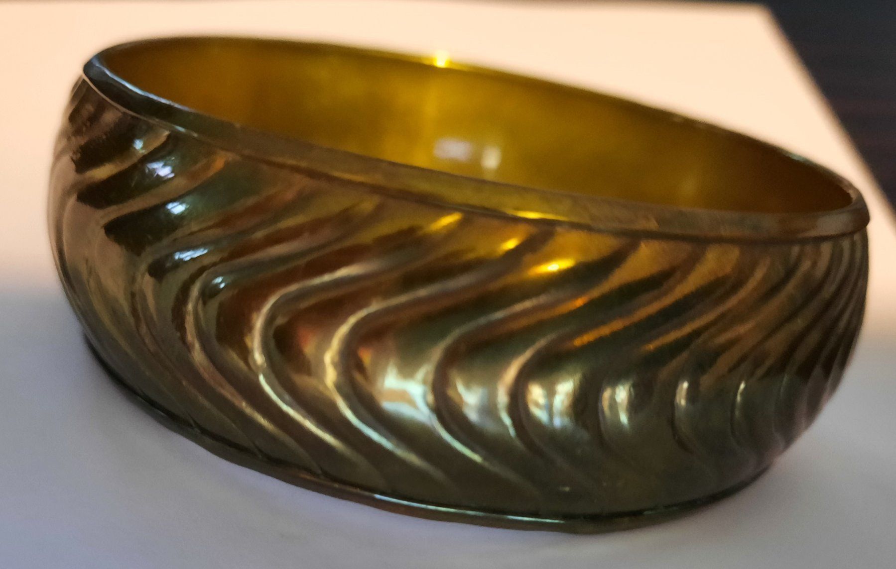 Armbänder & -reifen: Armreif; Messing, Breite 3cm, D 7cm – Gebraucht aus Herrliberg von AlexandraBopp