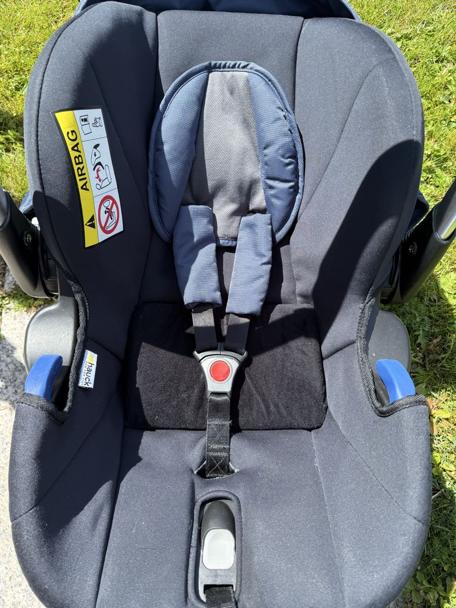 Hauck Seggiolini per auto: Babyschale Hauck Comfort Fix Set – Usato da Brüttisellen venduto da benni.wachter 2