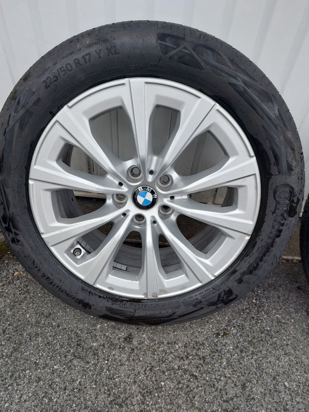 BMW Pneus & Roues: BMW Original-Sommerräder 7,5x17" – D'occasion à Ecuvillens par Zevi0 2