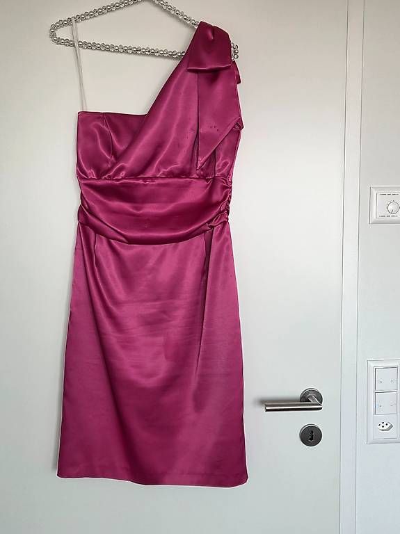 Vestiti: Cocktailkleid, Gr. 36 – Usato da Fruthwilen venduto da laura0209