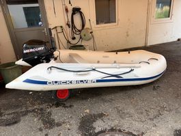Schlauchboot Quicksilver mit Mercury Aussenborder guter Z...