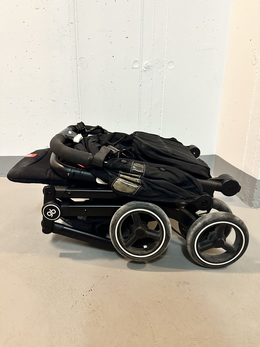 Carrozzine: gb Qbit+ All-City Stroller - Compact and Lightweight! – Usato da Feusisberg venduto da arm_l6k9