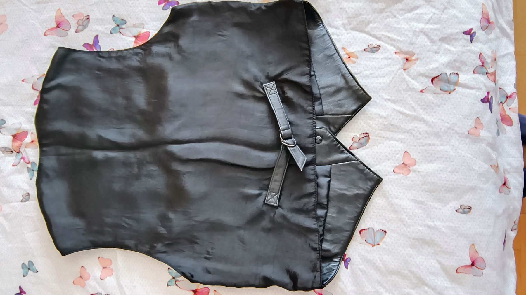 Gilets & Westen: Lederweste als cooles oder sexy Outfit – Gebraucht aus Romanshorn von Warthogwarthog 6