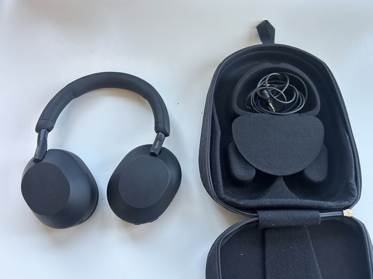 Sony Cuffie: Sony WH-1000XM5 – Usato da Herrliberg venduto da spocckley 1