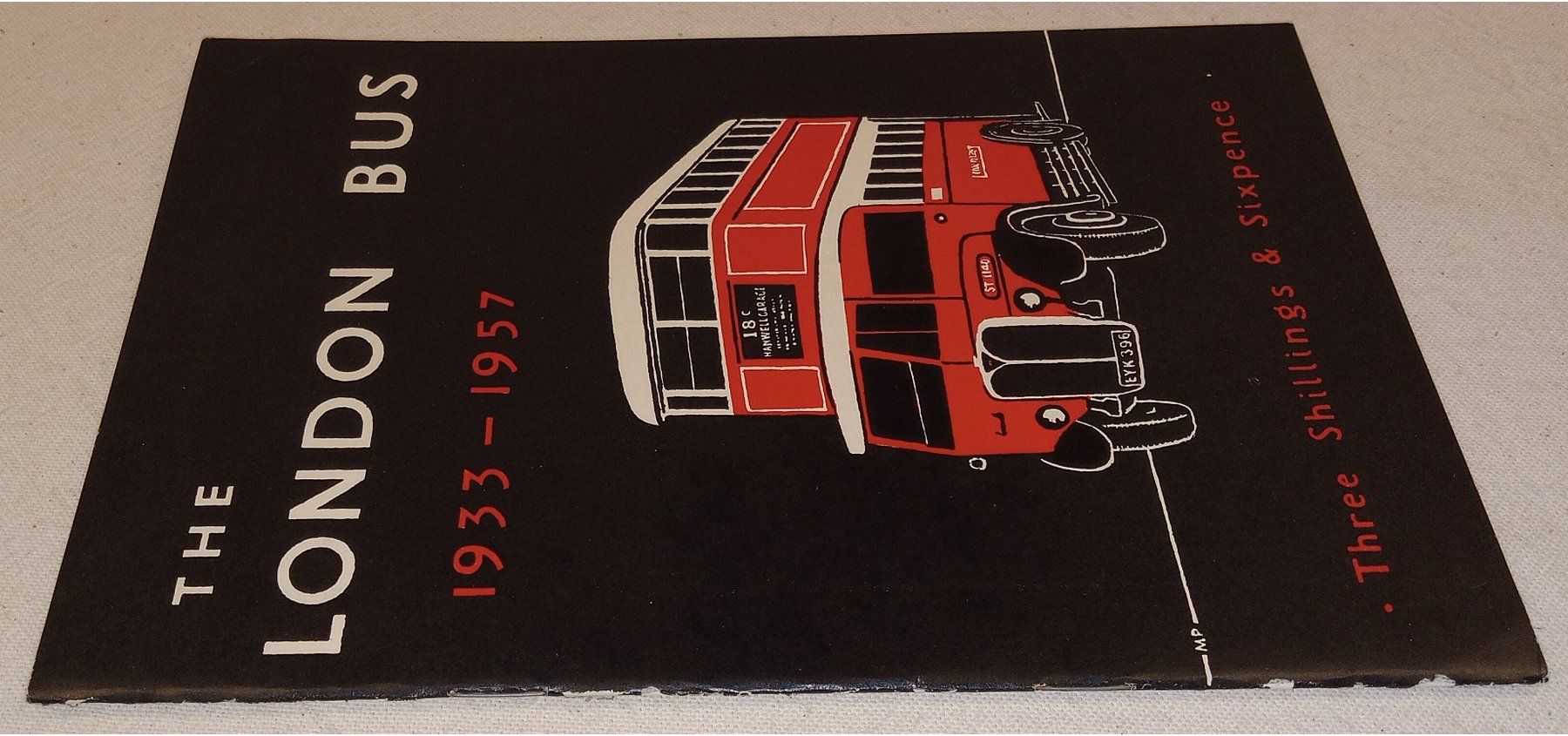 Livres: THE LONDON BUS 1933 - 1957 – D'occasion à Hätzingen par memory-lane