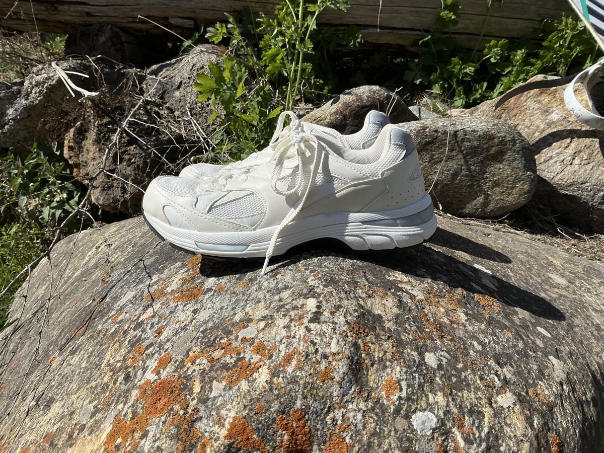 Oysho Scarpe da donna: OYSHO retro running - Trainingsschuh – Usato da Scuol venduto da med_77yp 1