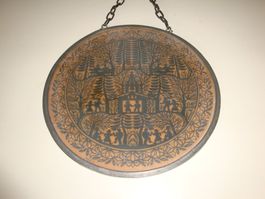 Wandschmuck Scherenschnitt Motiv rund unter Glas