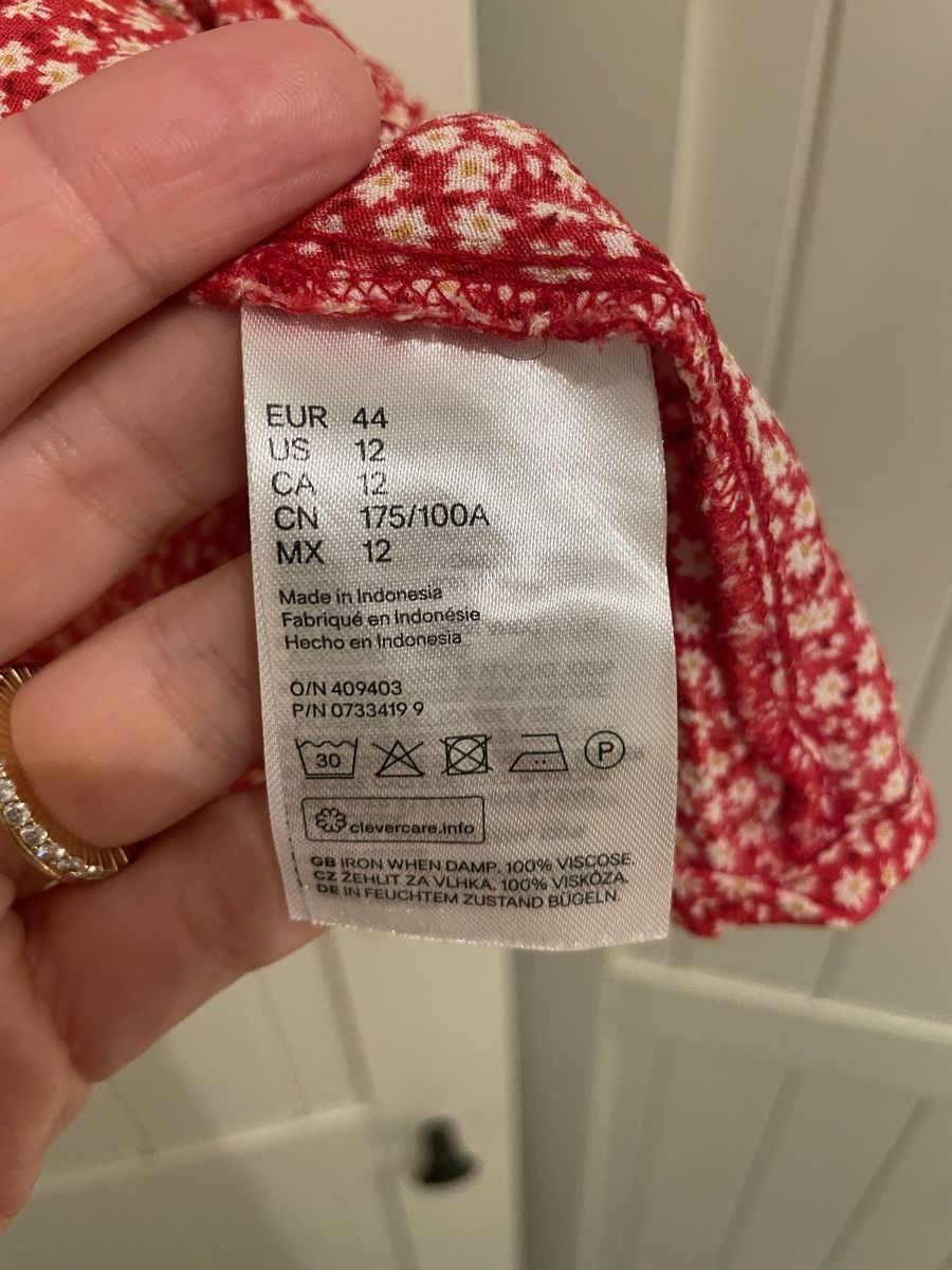 H&M Kleider: Sommerkleid entspricht Grösse 40 – Gebraucht aus Rorbas von erdbeeri91 1