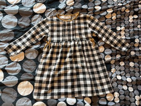 Kleid kariert schwarz weiss Grösse 110 guter Zustand
