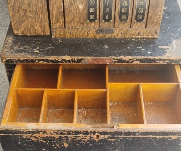 Registratore di cassa: Alte Kasse National Schöne Deko Cafe oder Pub – Usato da Flums venduto da Flumsantik 1