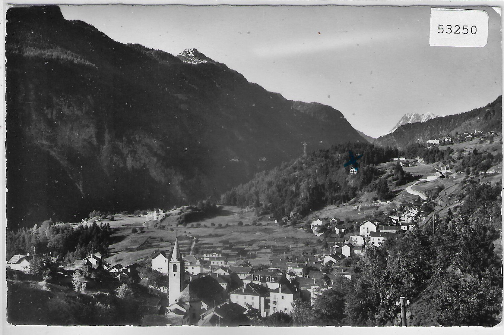 Cartoline postali: Salvan et les Marecottes - Photo: E.Gyger – Usato da Ettingen venduto da Kartenplanet