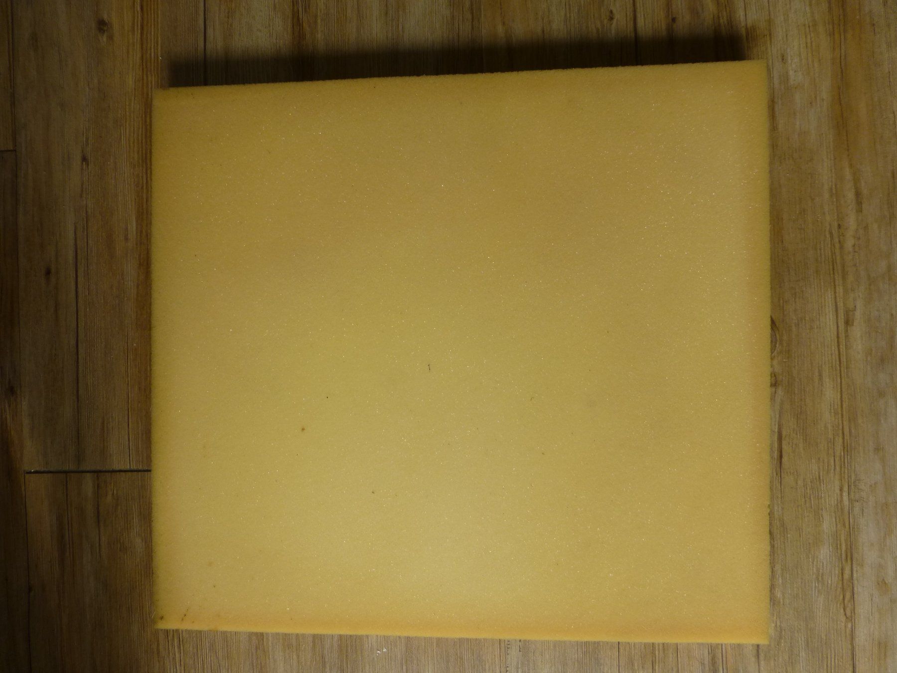 Materiale di riempimento: Schaumstoffplatten 7 Stk. / Format: 48 x 52 x 4 cm – Usato da Füllinsdorf venduto da Kapellie 1
