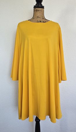 Sommerliches, gelbes Kleid mit weiten Ärmeln, Grösse L