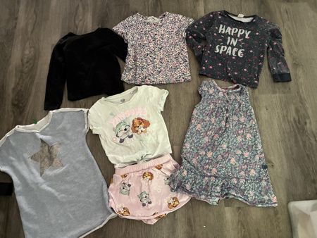 Kleiderpaket Mädchen Grösse 110