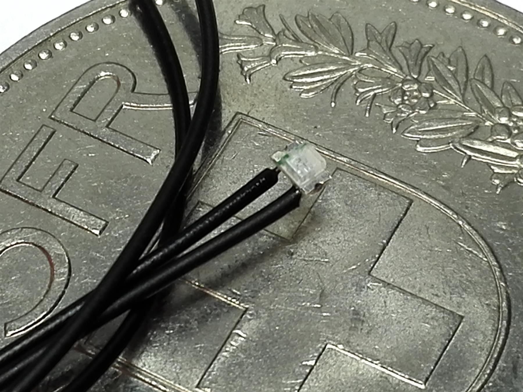 Componenti elettronici: LED SMD 0805 blau, verkabelt, 1Stk – Nuovo (secondo la descrizione) da Luzern venduto da Salefactory 2