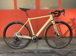 BRIDGE Surveyor SRAM RIVAL XPLR 1x13 All Road Bike