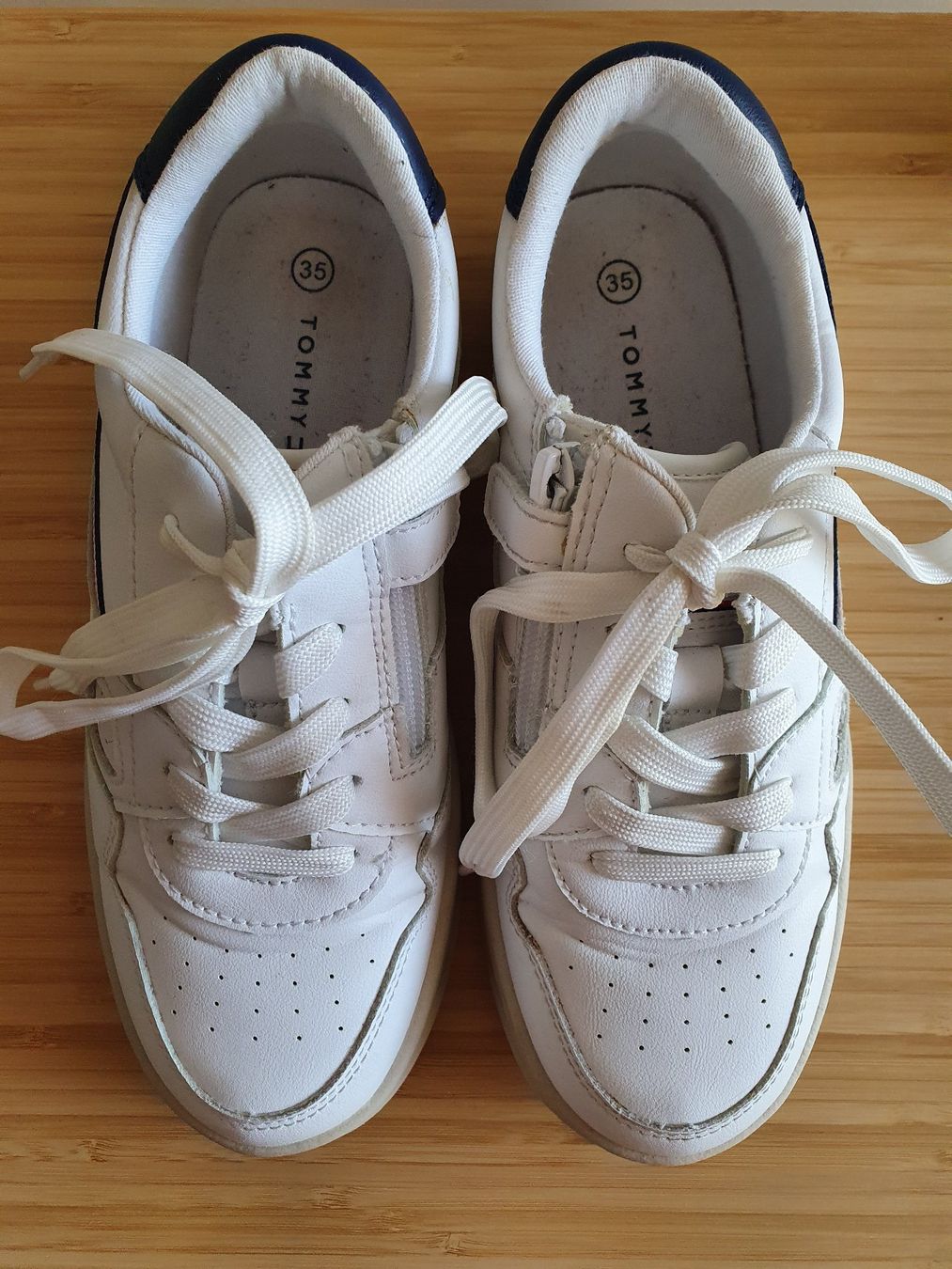Tommy Hilfiger Scarpe per ragazzi: Gr.35 Kinder Sneaker / Tommy Hilfiger – Usato da Neunkirch venduto da M.Costa1 5