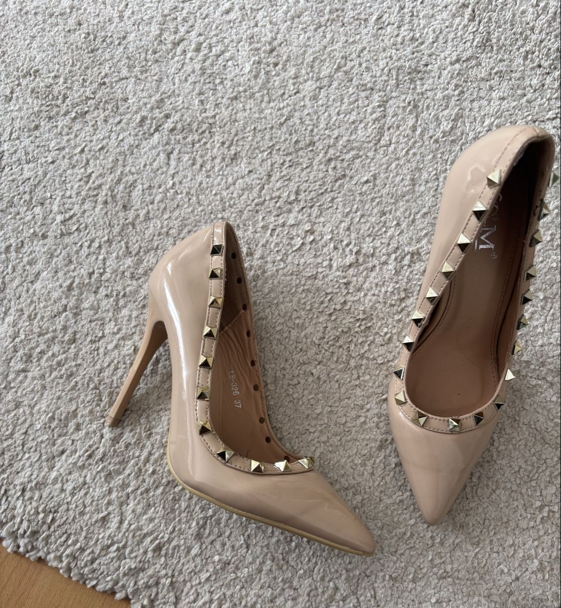 Scarpe da donna: Pumps High Heels Gr.37 – Usato da Winterthur venduto da Bilure 1