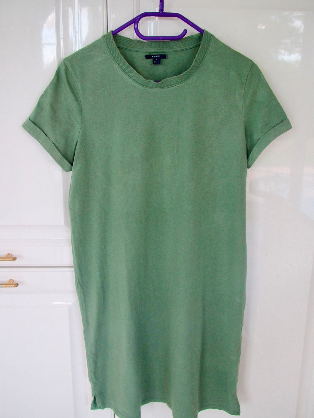 Kleider: ROBE D'INTERIEUR KIABI OLIVE – Gebraucht aus Murten von Selliot