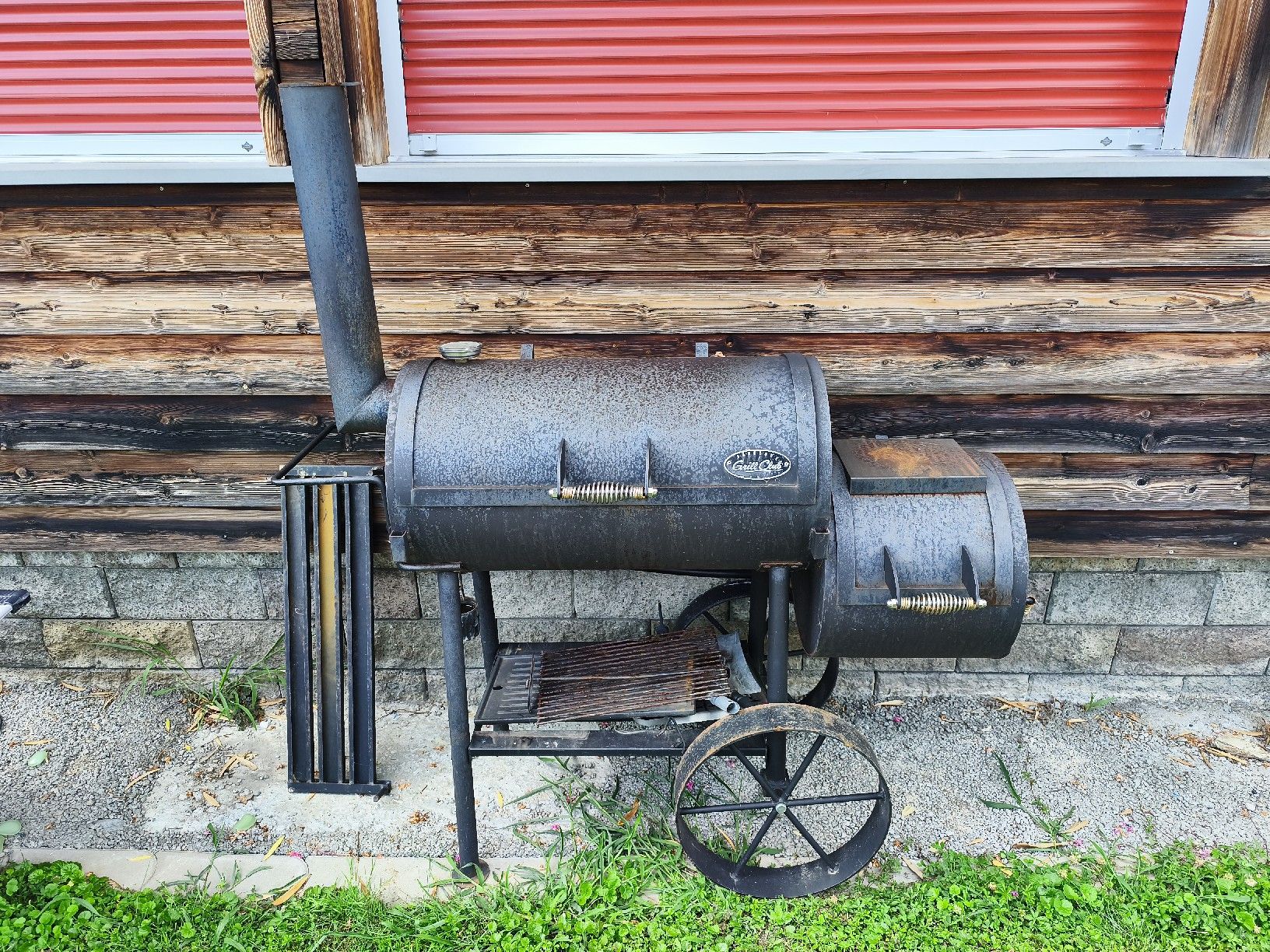 Grils: Smoker Grill Stahl mit Rädern  – D'occasion à Weite par abb_jc5r 1