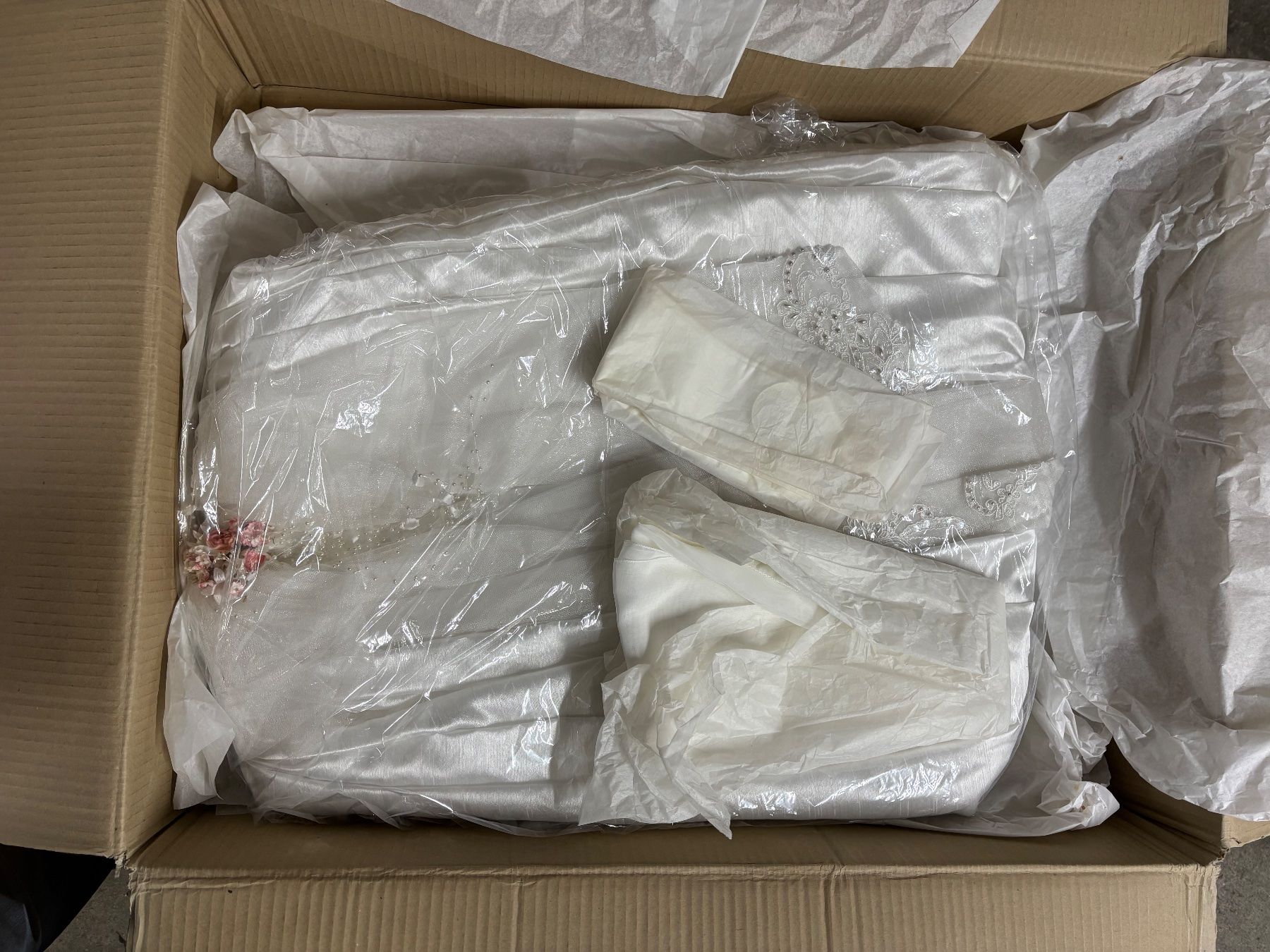 Vestiti: Hochzeitskleid Brautkleid Kleid – Usato da Wattwil venduto da Schrattengang 3