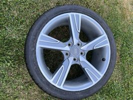 Audi Felge 225/40ZR18 Sommerreifen 