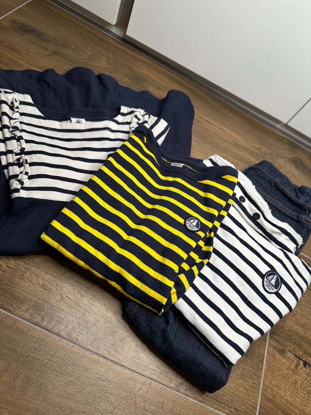 Petit Bateau Kleiderpakete & -sets: Petit Bateau Kleiderpaket Gr. 128cm / 8ans – Gebraucht aus Mühlethal von sarah-davide 2