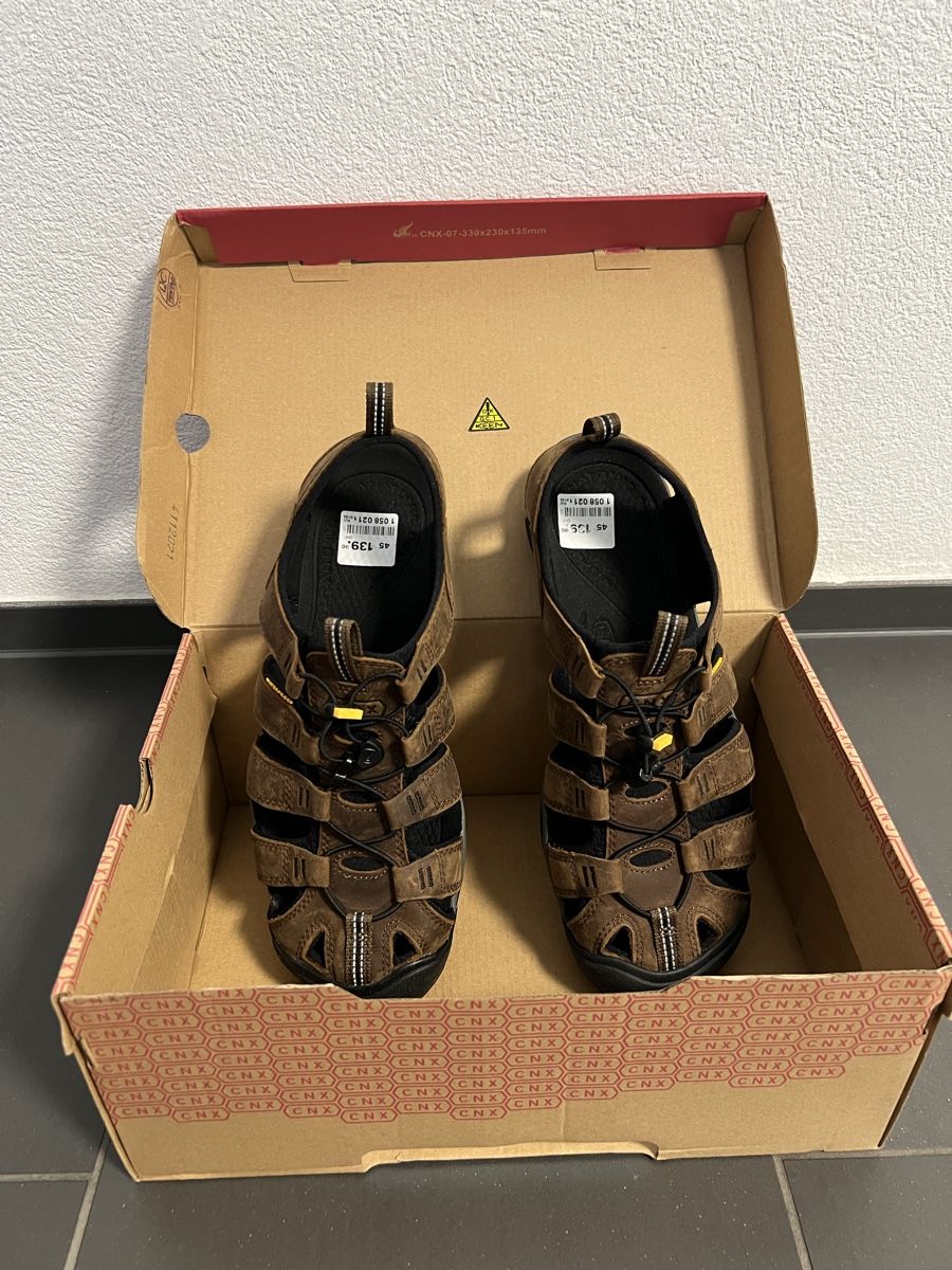 Keen Herrenschuhe: Keen Herrensandalen  – Neu und originalverpackt aus Holziken von 181281