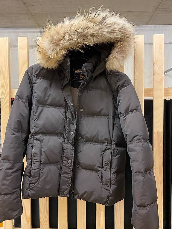Giacche: Woolrich Damenjacke M – Usato da Liestal venduto da Schatzsucher90