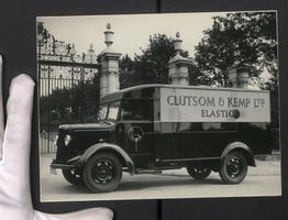 Fotografie Lastwagen Morris mit Hamshaw 