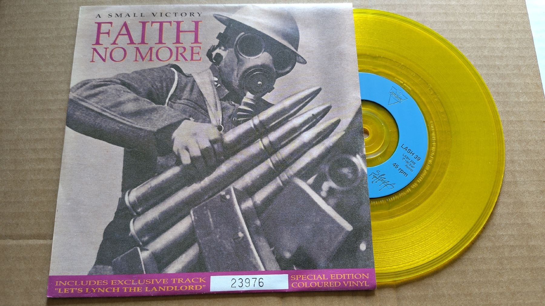 Dischi in vinile: Faith No More - A Small Victory 7" Single – Usato da Büsserach venduto da Bey23