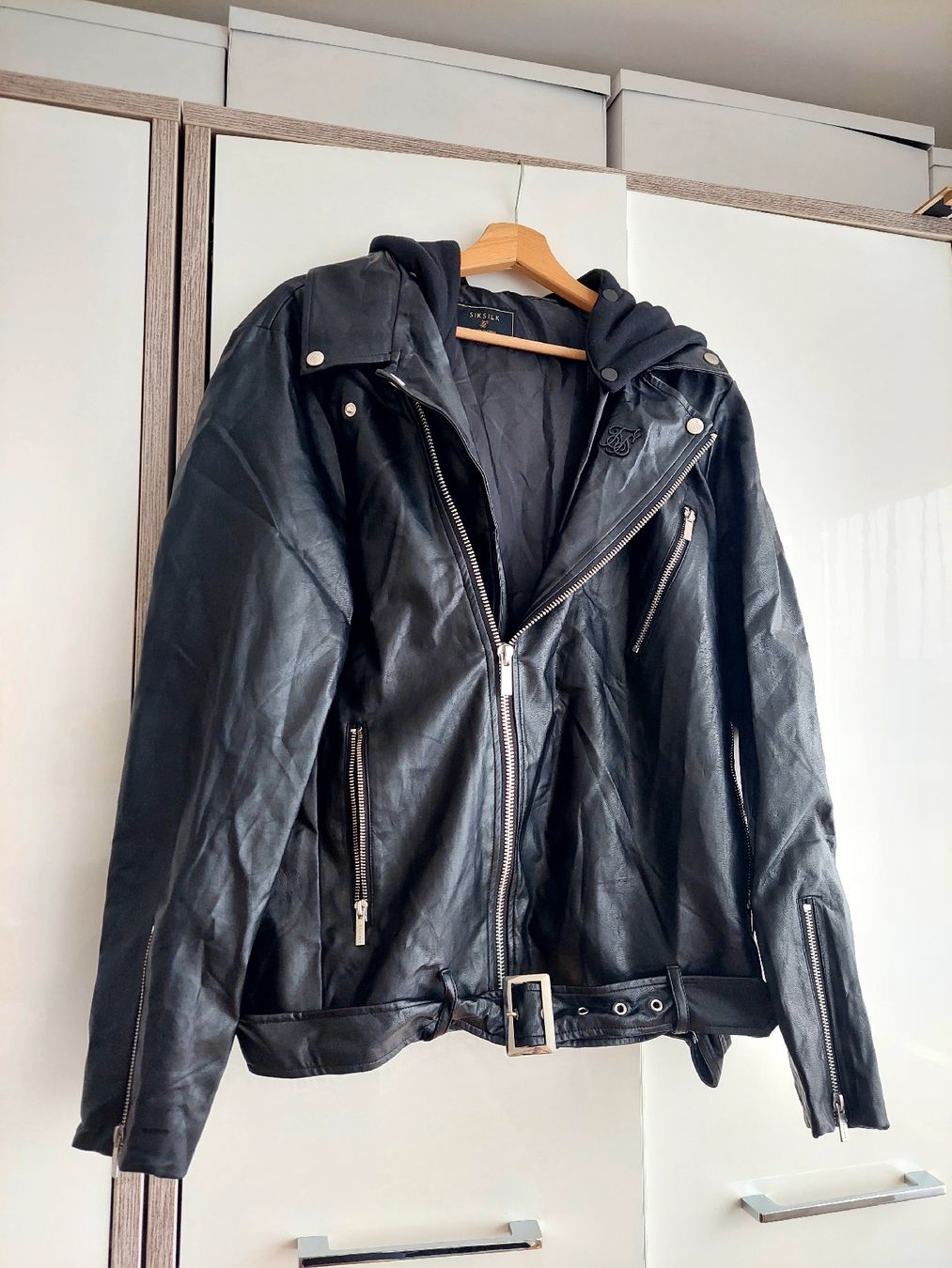 Siksilk Giacche: Kunstlederjacke von Siksilk, Größe M – Nuovo (secondo la descrizione) da Gossau SG venduto da Vader_Skywalker7