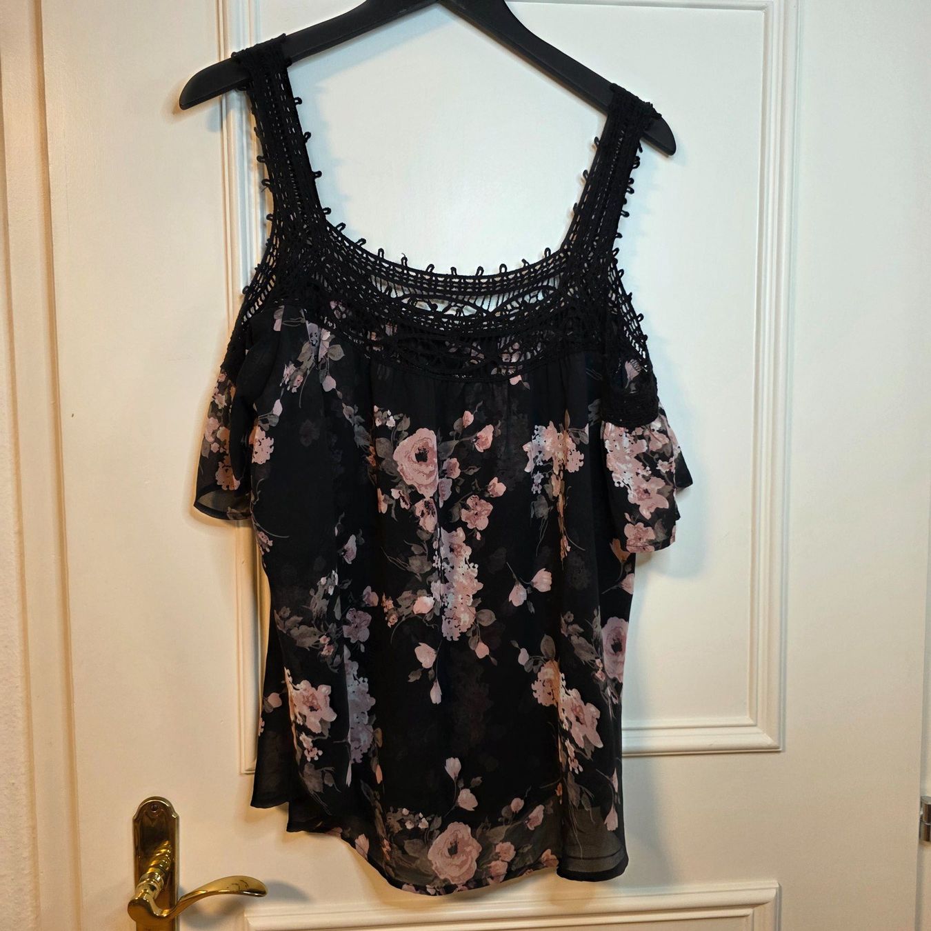 Blusen: Romantische Bluse L Blumen off shoulder – Gebraucht aus Wald ZH von CapLux 5