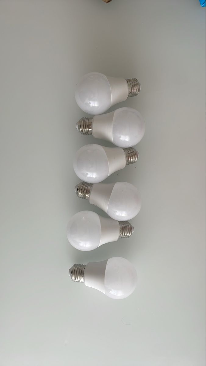 Lampade: 6x LED Lampen E27, Weiss – Nuovo (secondo la descrizione) da Wil SG venduto da Miwil