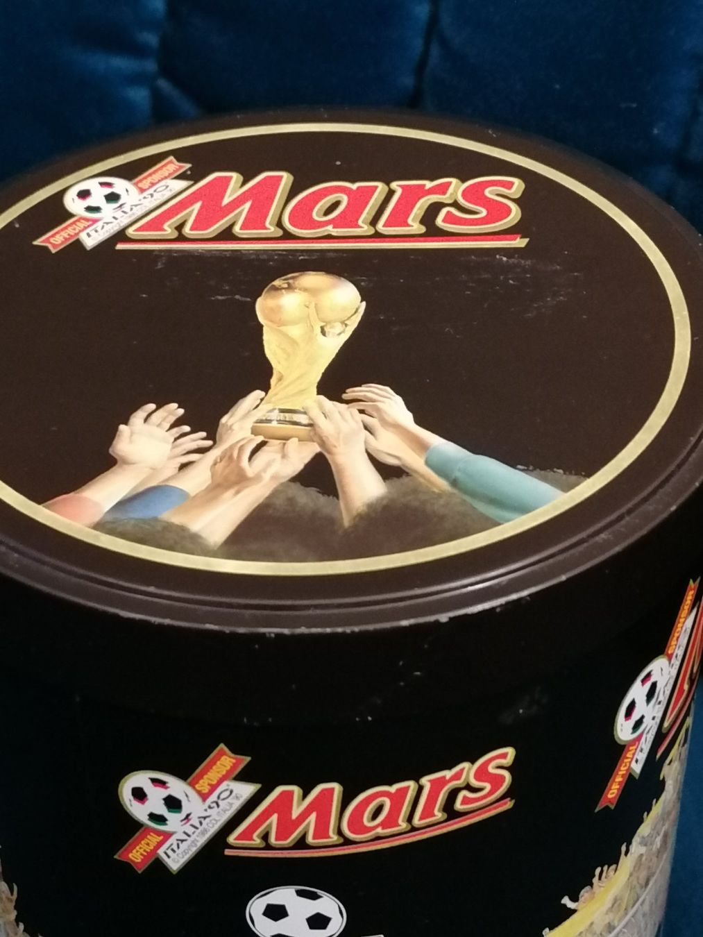 Barattoli: Mars - WM Italia '90 - Blechdose – Usato da Basel venduto da vintagecollector 2