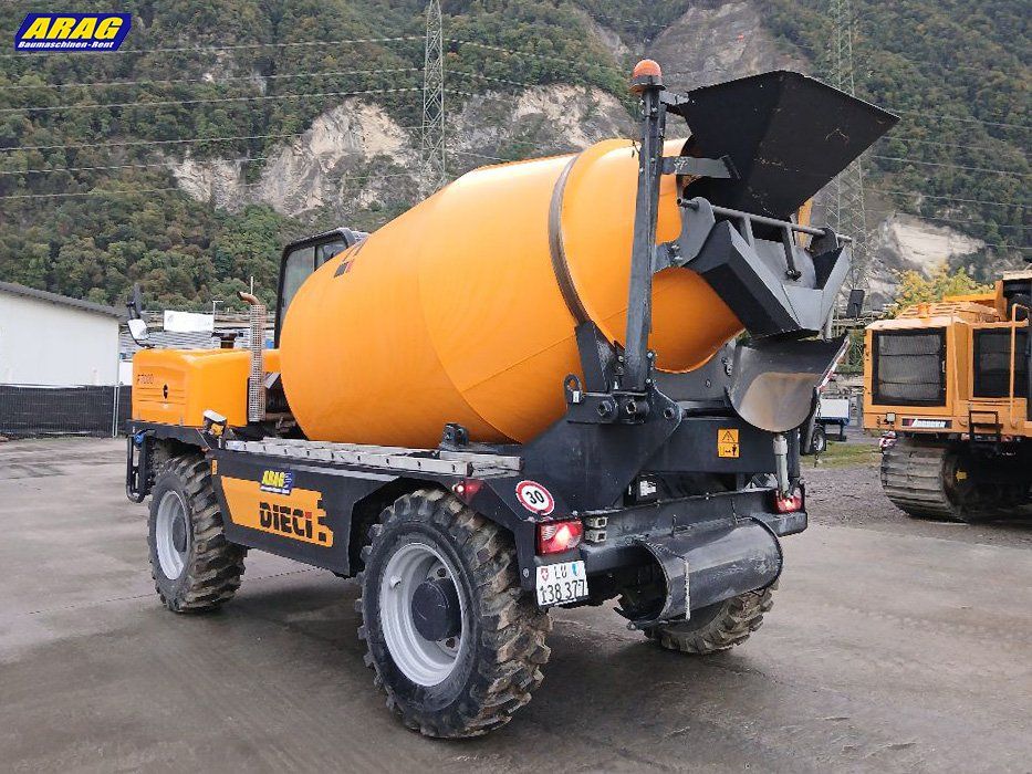 Tutte le macchine: Dieci F7000 Fahrmischer – Usato da Hasle LU venduto da Arag08 2