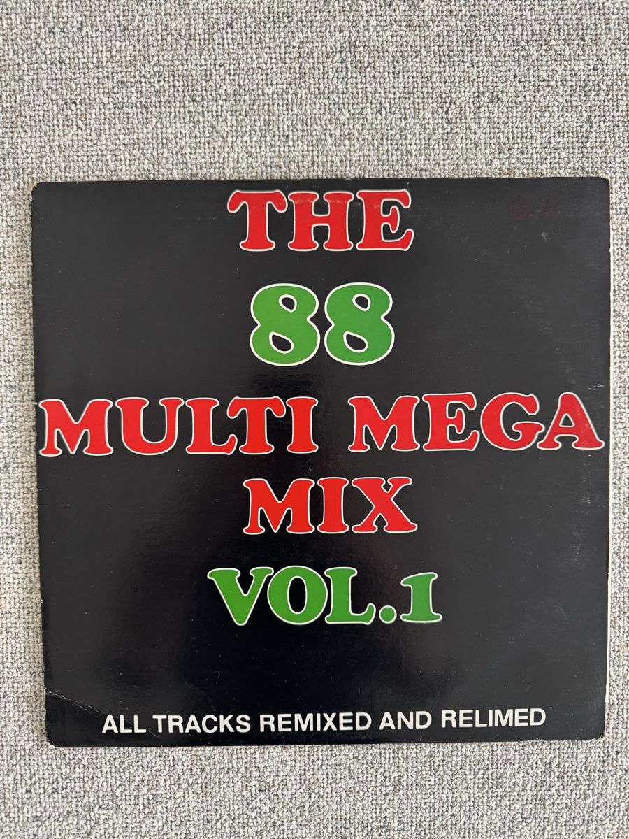 Dischi in vinile: Rams Horn - The 88 Multi Mega-Mix  Vol. 1 - 12" Maxi – Usato da Rorbas venduto da BlackstarRecords