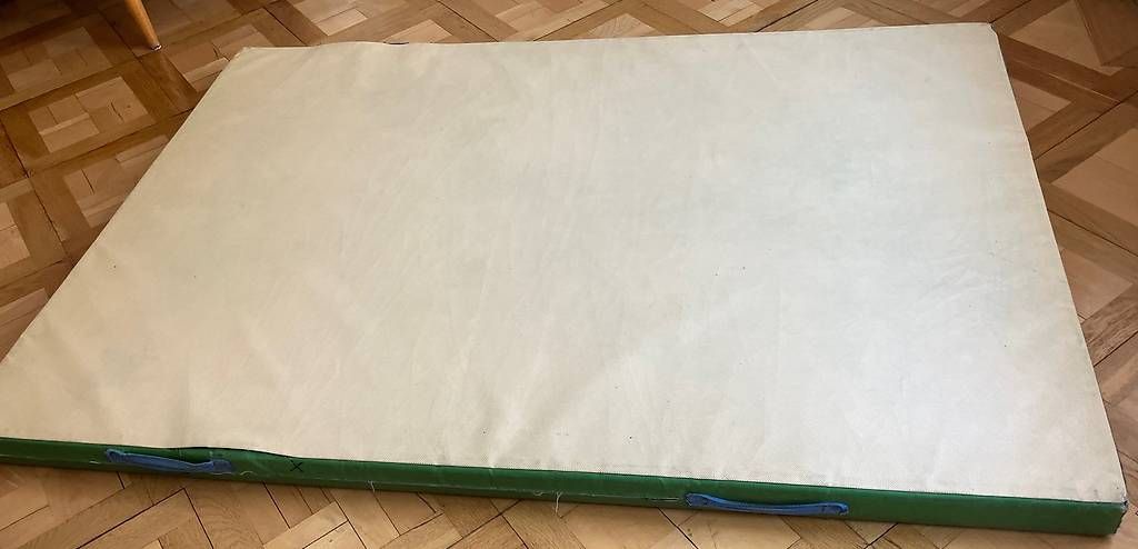Bodenmatten: Turnmatte  – Gebraucht aus Zürich von apfel018 2