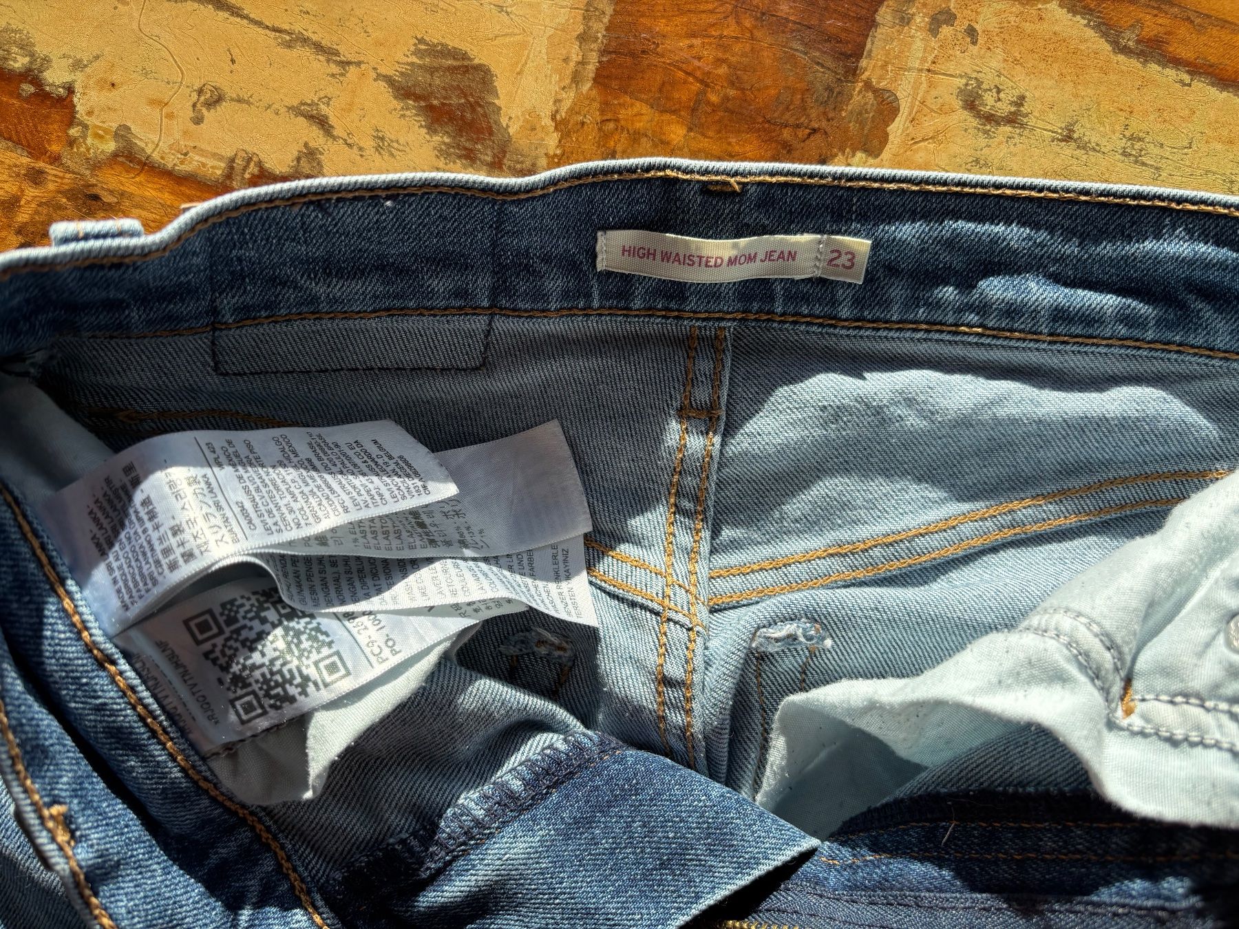Jeans: Levis Jeans (neuwertig) – D'occasion à Jegenstorf par vanisaem 4