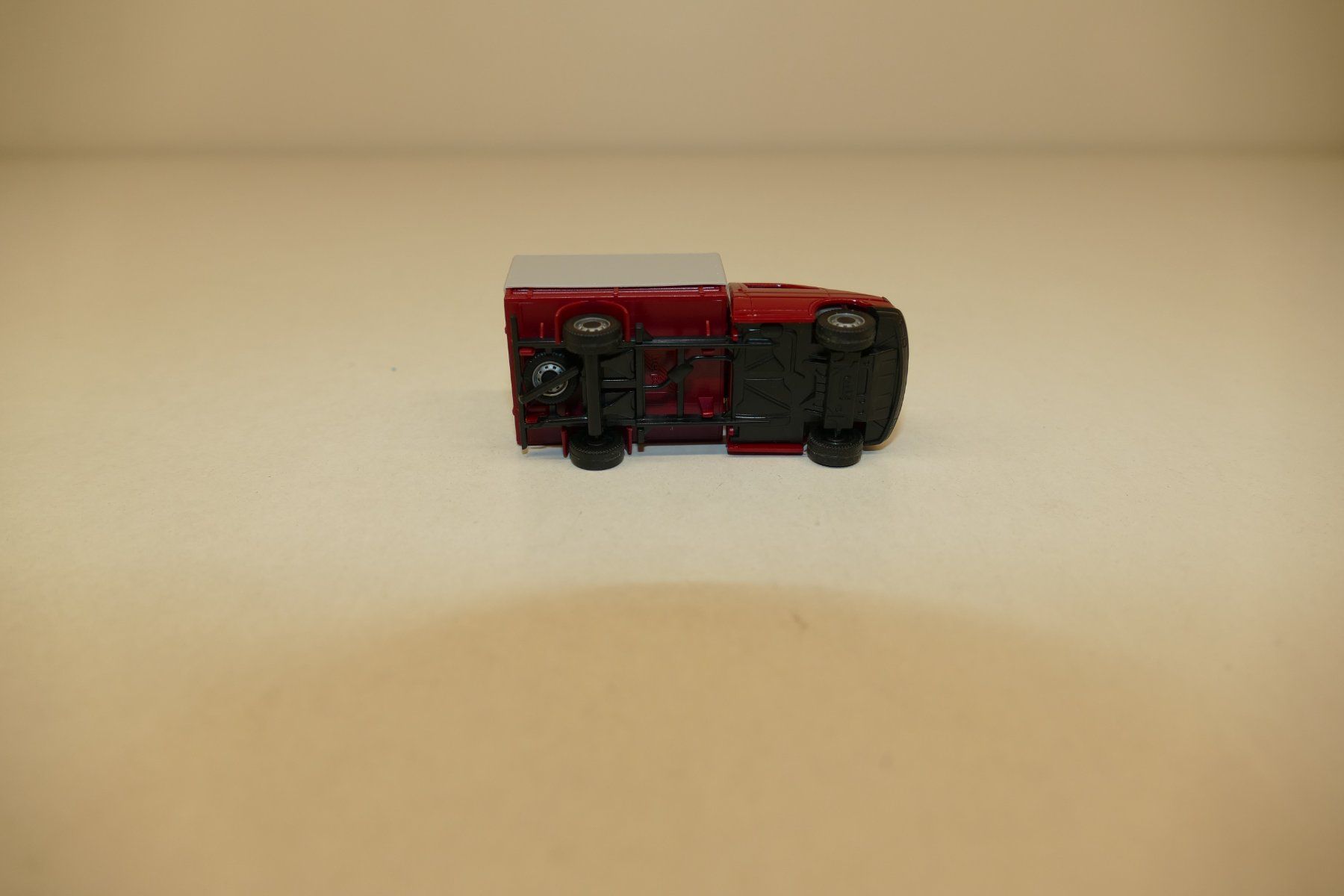 Herpa Modellini d'auto: Herpa 1:87: VW T4 Pritsche/Plane rot – Nuovo (secondo la descrizione) da Niederhasli venduto da Flash32 6