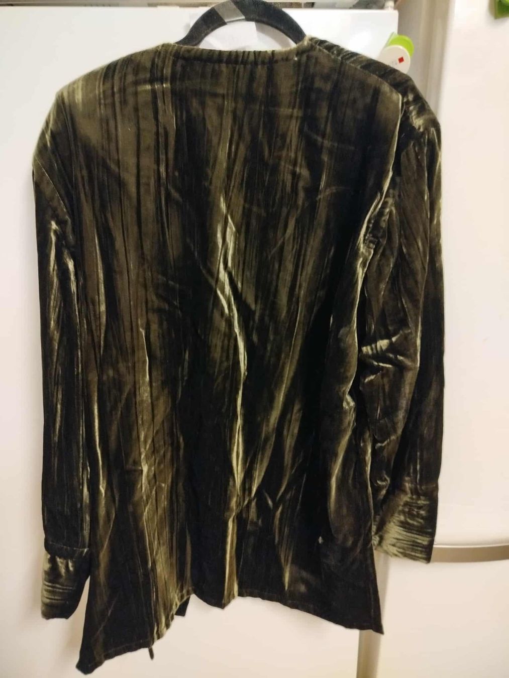 Giacche: Veste en velours Givenchy. – Usato da La Chaux-de-Fonds venduto da Emmaus2300CDF 1