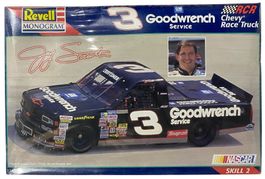 Kit: Chevy Race Truck 'Goodwrench' #3 (Revell-Monogram 1:24)