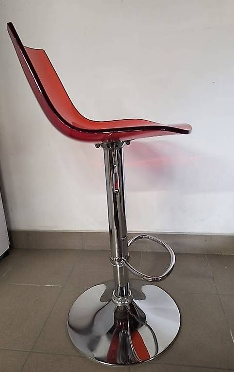 Tabourets: Tabouret de bar  – D'occasion à Corcelles-près-Concise par Popa999 1