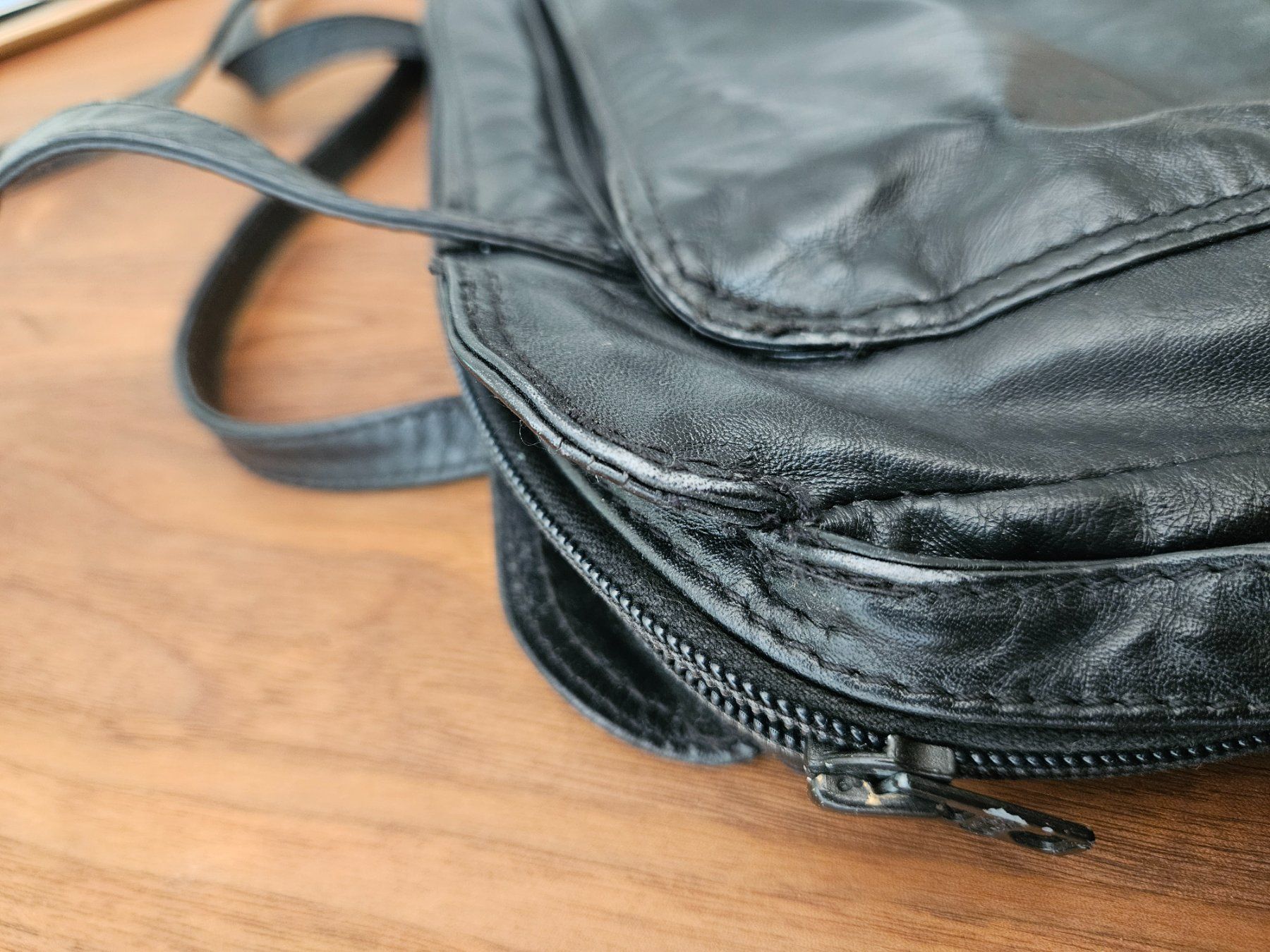Taschen: Hübsche kleine Ledertasche – Gebraucht aus Luzern von blackcat010 5