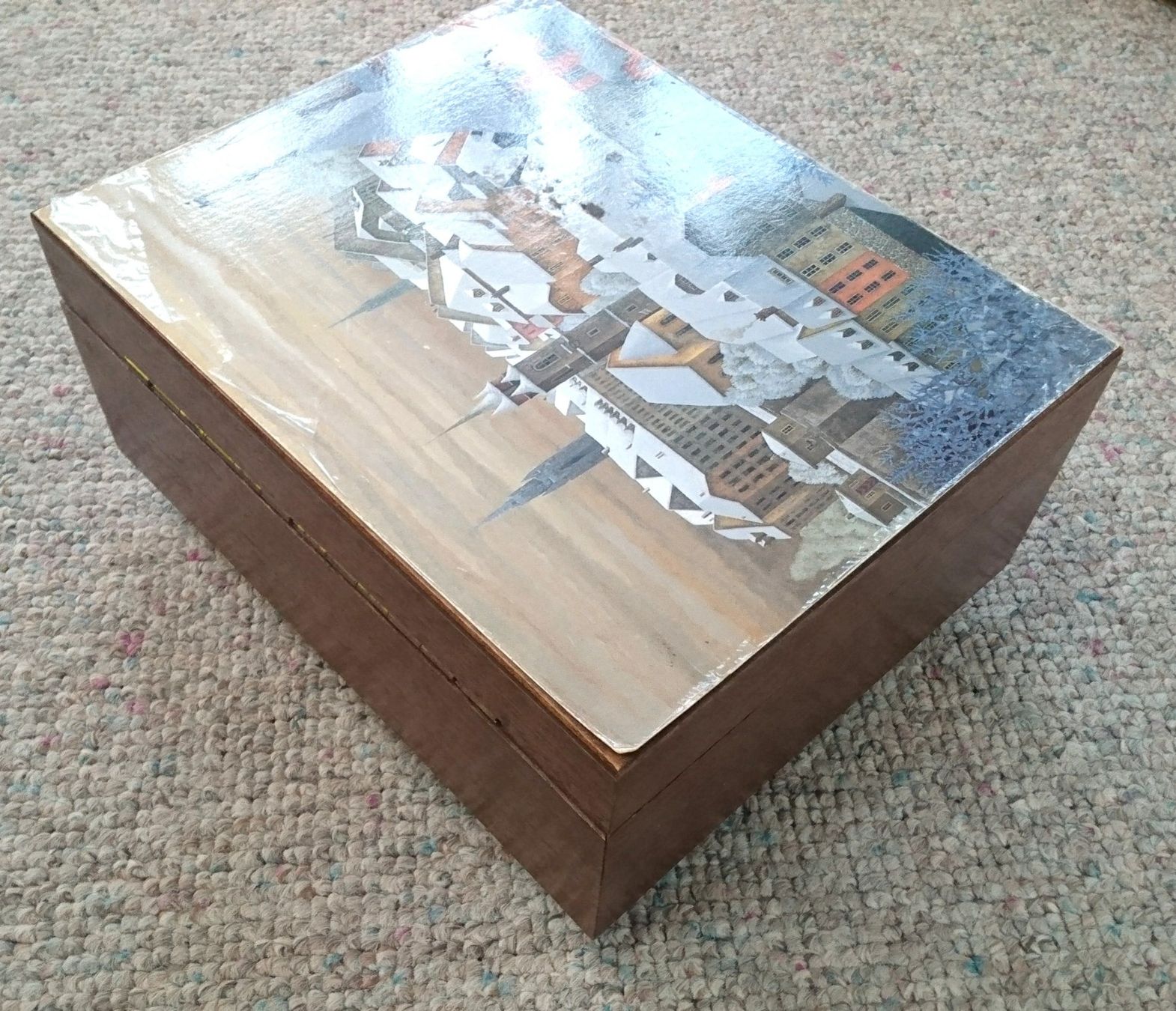Sankyo Carillon: Musikdose aus Holz – Usato da Wangen b. Olten venduto da ErikaK06 5