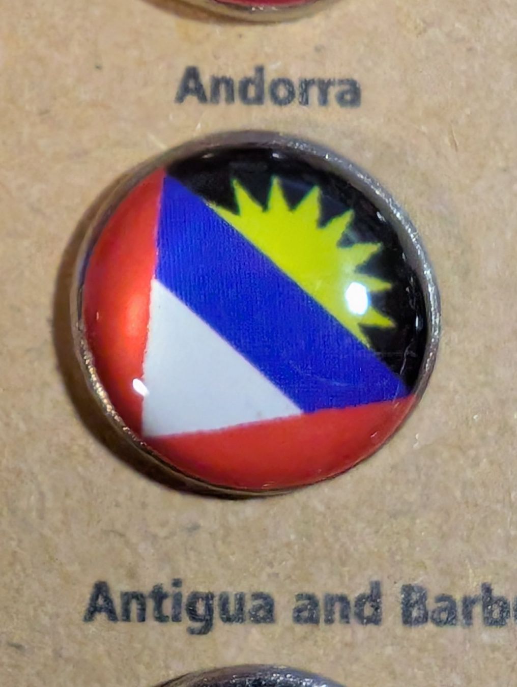 Plaketten & Abzeichen: Ansteckpin LW: Länderwappen – Gebraucht aus Oppligen von Pin-Fall-Shop