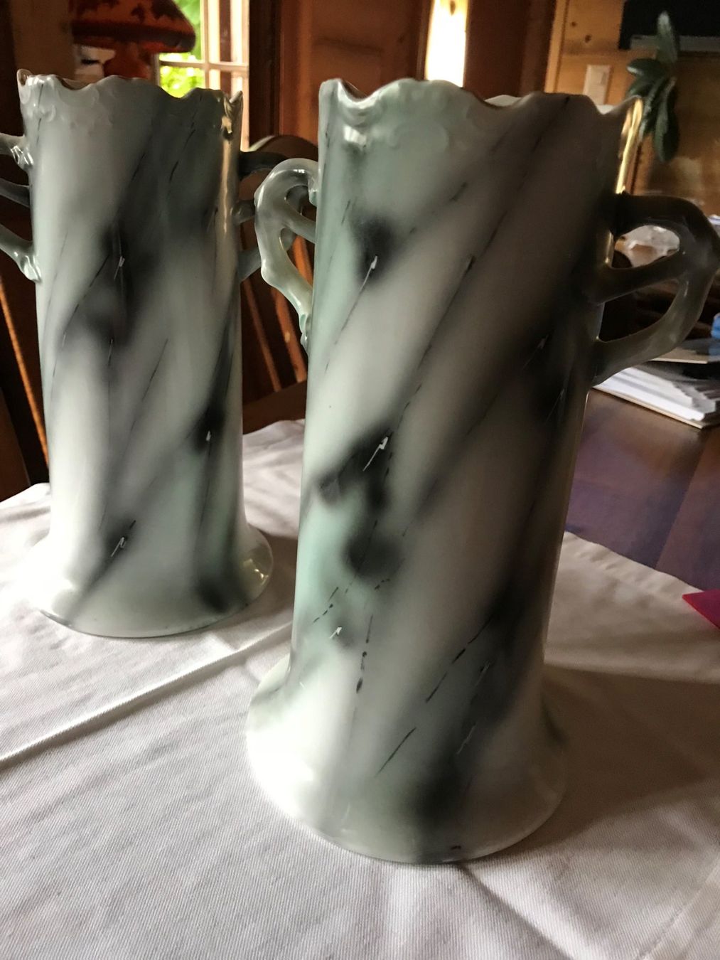 Vasi & Recipienti: Vase Altwasser paire inséparables, 1875 -authentifiés – Usato da Champéry venduto da Madodusud358 1